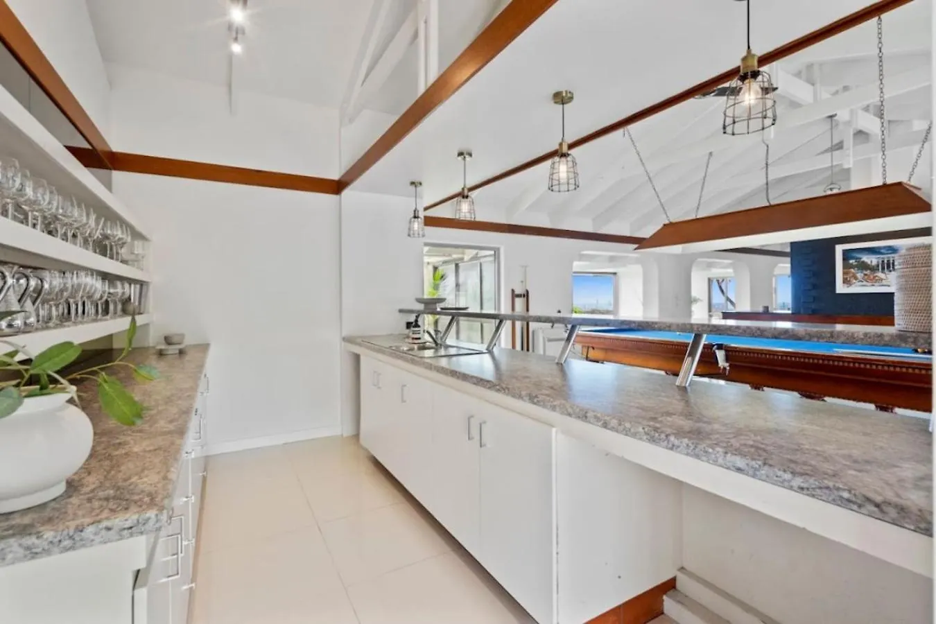 The Retreat Gold Coast Panoramic Views Sleeps 25 Villa Tallai Holiday home