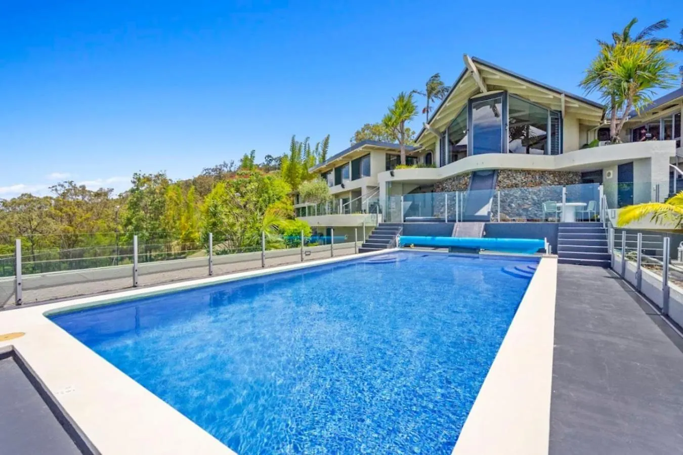 The Retreat Gold Coast Panoramic Views Sleeps 25 Villa Tallai 0*,  Australia