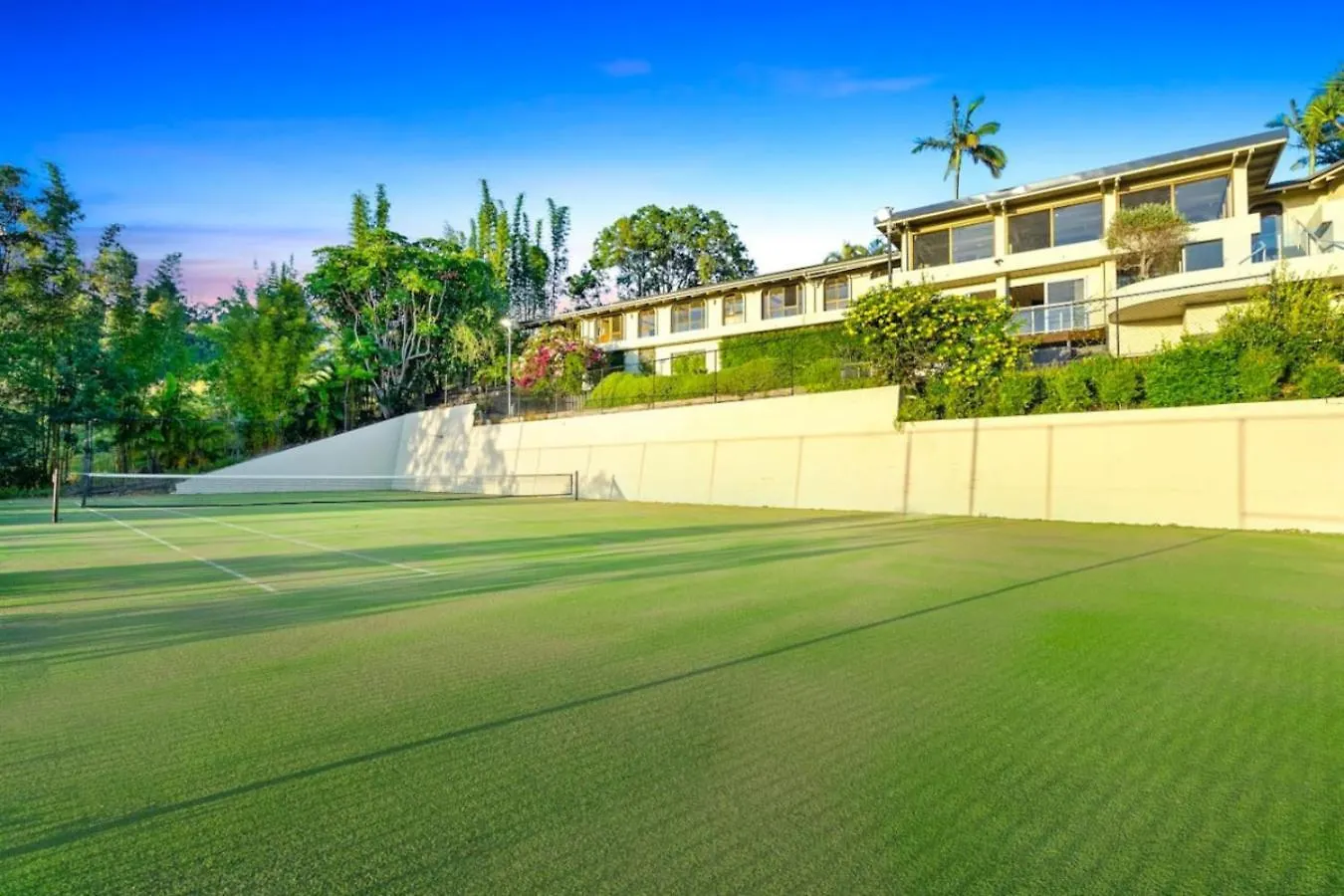 The Retreat Gold Coast Panoramic Views Sleeps 25 Villa Tallai Australia