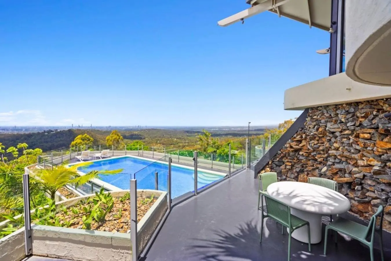 The Retreat Gold Coast Panoramic Views Sleeps 25 Villa Tallai Australia
